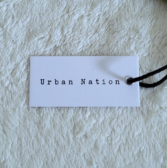 Urban🏙 Nation🇺🇲 "Nashville Motor Club" Graphic Tee👕 - NWT - Picture 2 of 12